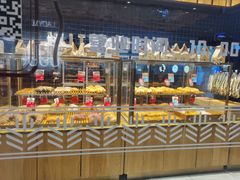 面包甜点陈列柜-原麦山丘(天津天河城店)