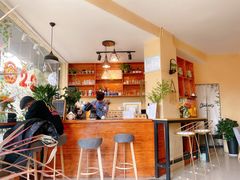 -悠然咖啡(高坪阳春路店)