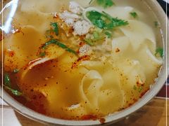 -亮亮面馆(经六路店)