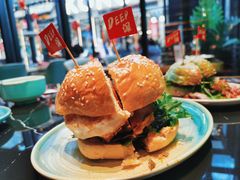 -DEEP·深美式餐吧(五棵松华熙LIVE店)