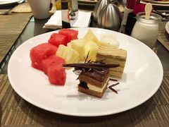 -飨食汇全日制餐厅·昆山皇冠假日酒店(九方店)