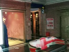 -歌库K馆量贩KTV(万达广场店)