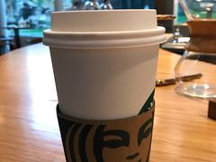 燕麦拿铁-星巴克(北京西大望路温特莱店)