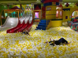 -宝燕乐园(闵行旗舰店)