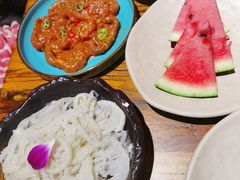 -老牌坊云南鱼豆花火锅(爱建店)