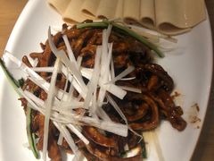 京酱肉丝-华馨园北京烤鸭