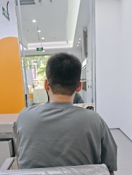 -首脑美发沙龙