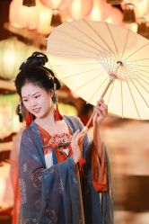 -支流映画摄影·汉服妆造跟拍(本宫来了银泰店)