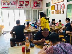 -卢聪艺小吃店(阳翟总店)