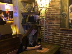 -城墙外BAR