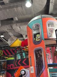 -欧酷世界动力星球(王府井奥莱UP TOWN店)