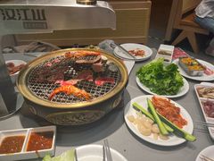 -山焱·炭火自助烤肉(周浦万达店)