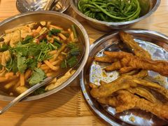 -柳州肥姨妈大骨螺蛳粉(东靖路店)