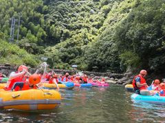 -安吉龙王山峡谷漂流