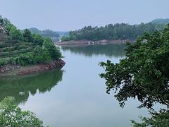 -华凌山庄·隐湖栖