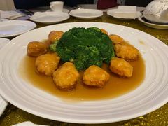 鲍汁百花酿带子-名门金宴