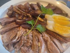 招牌卤狮头鹅七拼-潮界(LU·ONE凯德晶萃广场店)