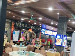 大堂-鹏城人家海鲜酒家·23年老字号(较场尾店)
