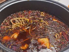 -佬缸炮江湖川菜(玉林店)