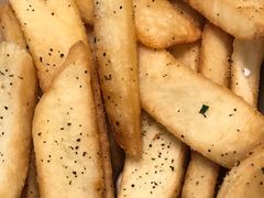 英式炸鱼配宽薯-HELLO 27 意面·沙拉·帕尼尼