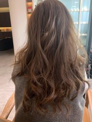 -C-18 SALON