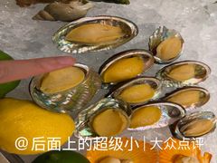 -广州万富希尔顿酒店·感趣自助餐厅·金秋蟹宴生蚝海鲜刺身
