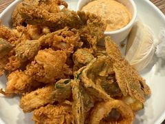 -ROAST coffee & eatery