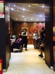 -红人馆造型世爵国际