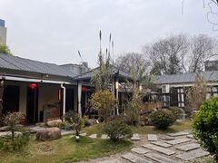 -湘力力小院·鱼汤泡饭(枫林路店)