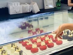 -罗红摄影艺术馆