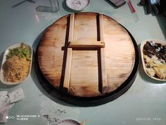 -鱼窝棚柴火铁锅炖(富山屯店)