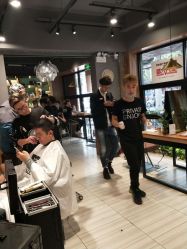 -PE SALON