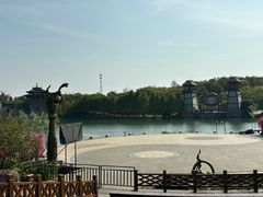 -茅山东方盐湖城景区