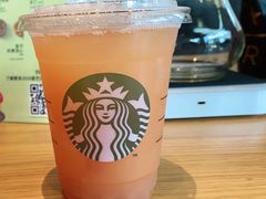 冰摇桃桃乌龙茶-星巴克(深圳龙岗星河时代店)