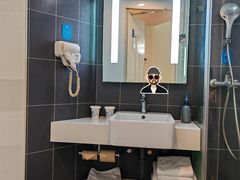 -汉庭(上海第六医院柳州路店)