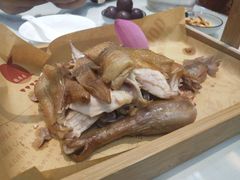 明湖烤鸭-鹊华居·地道鲁菜·海鲜·融合味(大明湖店)