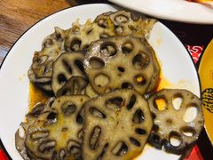 -李双猪·小龙虾·烧烤·羊肉煲(乐山店)