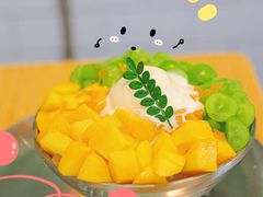 芒果青提牛奶冰-豆豆冰室·地道招牌椰子冻(大良店)