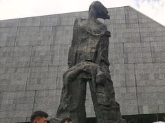 -侵华日军南京大屠杀遇难同胞纪念馆-停车场