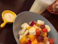 -悦享绿山墙西餐厅