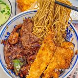 魔都ju好吃的猪三宝拌面