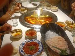 -老房老舍重庆火锅(假日城市店)
