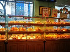 面包甜点陈列柜-新侨三宝乐面包店(崇文门店)