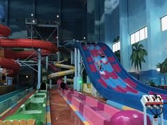 -青岛东方影都融创水世界