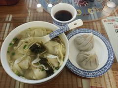 -笑来喜馄饨小笼工坊店(湖滨街店)