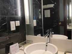 -上海静安昆仑大酒店