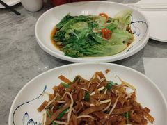 -朱记乳鸽王·非遗石岐乳鸽·全鸽宴(大兴旗舰店)