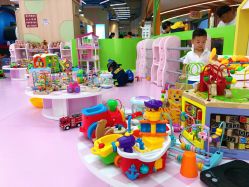 -小Q亲子乐园(童年时光店)