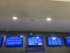 -包玉刚游泳场(黄龙恒励大厦店)