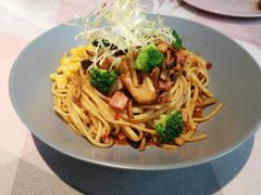 肉酱意大利面配杂果酸奶-BossBabe亲子餐厅(金光华广场店)